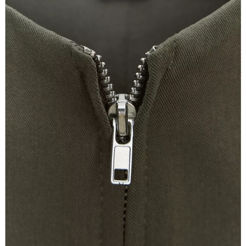 Sleeveless Olive Zip-Front Utility Top - Picture 4 of 14